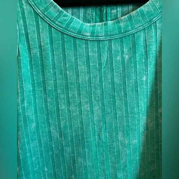 Zenana Green Striped Crop Tank Top - Picture 3 of 4